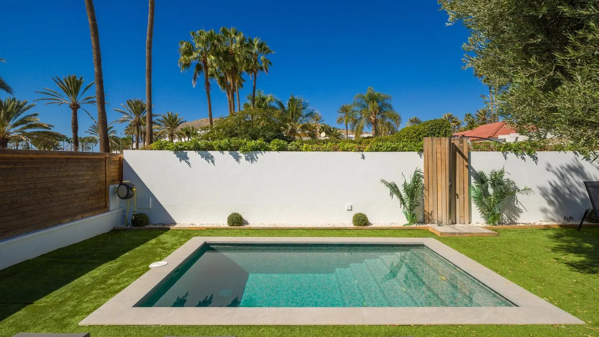 Pasito Blanco Villas  פסיטו בלנקו